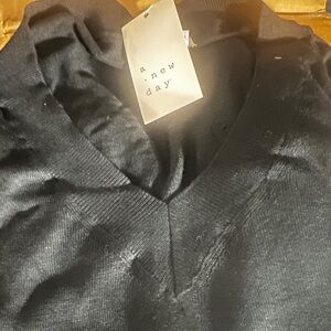 A New Day women V-Neck Sweater in Black thin and soft